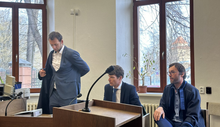 Soud znovu projednával tragédii v Alpách. Ferratu zvládne i začátečník, vypověděla svědkyně