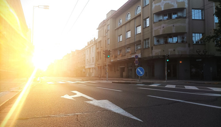 Lidé si v Hradci stěžují přes aplikaci, radnice to vítá