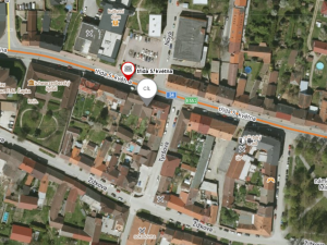 Neznámý řidič srazil na přechodu dva nezletilé a ujel. Pátrá po něm policie