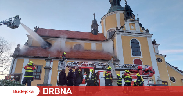 Chlum u Třeboň mourns after the church fire.  The parish thanked the firefighters  News |  Budějská Drbna