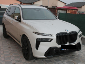 Zločinecká skupina krátila ve velkém daně. Škoda je nejméně 108 milionů