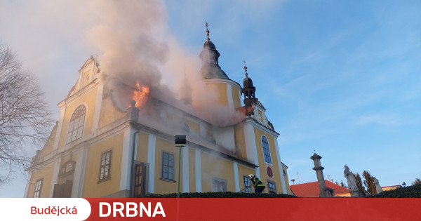 Oprava kostela v Chlumu u Třeboně, který zasáhl požár, potrvá několik měsíců