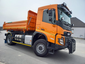 Jihočeští silničáři posílili vozový park. Zvládli už i jarní údržbu zeleně u silnic