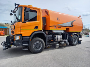 Jihočeští silničáři posílili vozový park. Zvládli už i jarní údržbu zeleně u silnic