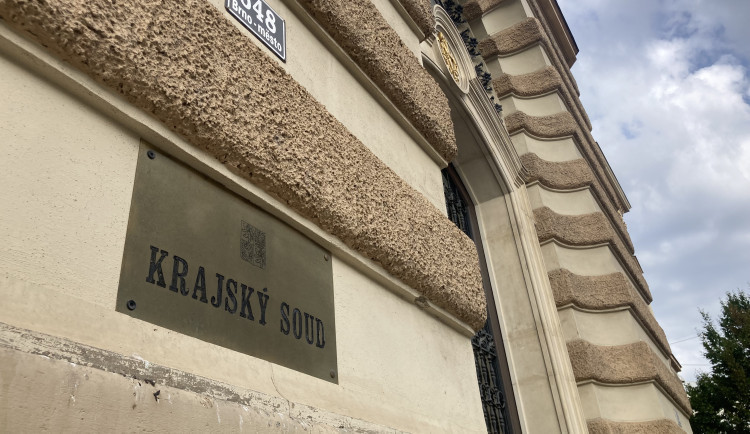 Za vraždu právničky v Brně si mladý muž odpyká sedmnáct let za mřížemi. Rozsudek potvrdil Vrchní soud