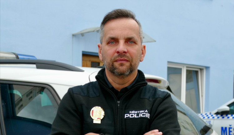 Chceme poskytovat efektivnější služby občanům města, říká ředitel českobudějovické městské policie Martin Hrinko