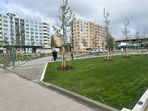 Náměstí na sídlišti Vltava je opravené. Město chystá ještě překvapení s fontánou a bazénkem