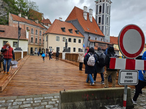 Opravený Lazebnický most v Českém Krumlově se otevřel pro pěší