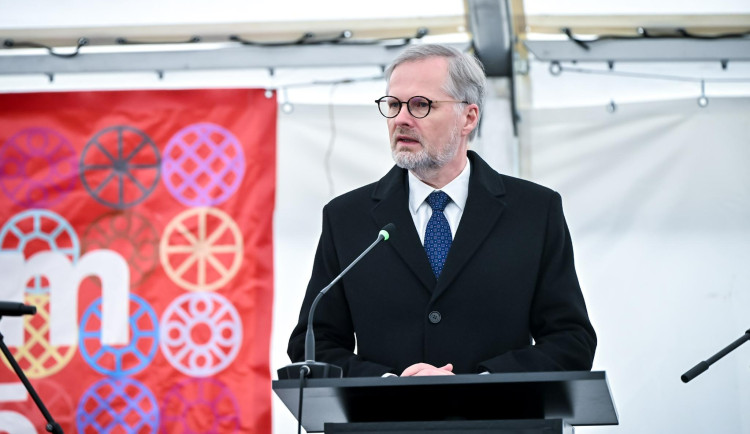 Památník v Letech měl podle premiéra Fialy vzniknout mnohem dříve