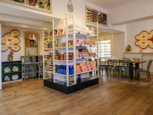 Plním synům sny, říká Tomáš Aubrecht a do Budějovic přinesl fascinující svět minerálů a mušlí