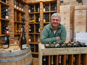 Plním synům sny, říká Tomáš Aubrecht a do Budějovic přinesl fascinující svět minerálů a mušlí