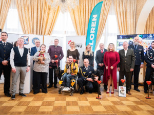 Policejní pes Rapp si odnesl ocenění v anketě Statečné psí srdce. Život zachránil ztracenému muži