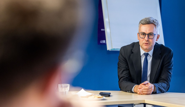 EU dělala všechno pro to, aby snižovala konkurenceschopnost Evropy. To se musí změnit, říká kandidát na europoslance Ondřej Krutílek.