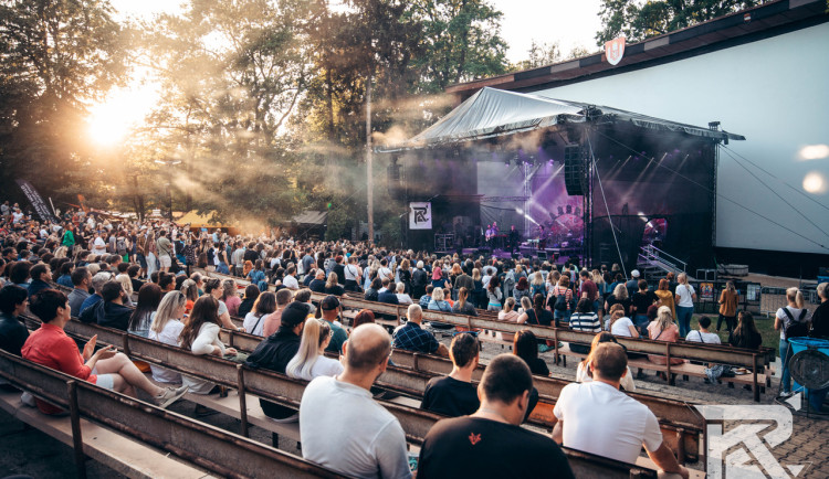 Týden v letňáku představí s novou velkolepou show nejen Rybičky 48