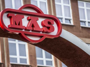 Soud vyhlásil pro společnost Kovosvit MAS tříměsíční moratorium, zaměstnanci stále čekají na výplaty