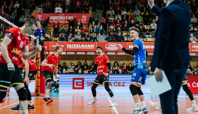 dan.kubat14@gmail.com +420774407608