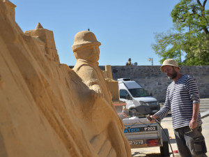 V Písku představí nové sochy z písku, letos se jejich tvůrci inspirovali příběhem voroplavby