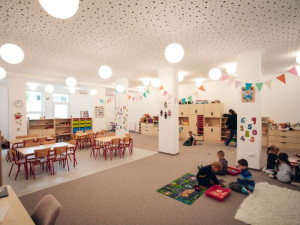 MAS se zaměřuje také na podporu vzdělávání. Příkladem je nová třída mateřské školy „U parku“ v Hluboké nad Vltavou.