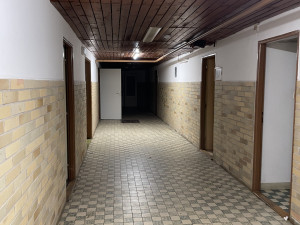 Sportovní halu v Třeboni čeká nákladná rekonstrukce, nyní si můžete historickou stavbu naposledy prohlédnou