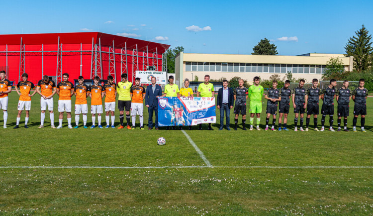 Týden, který patřil univerzitním derby: VŠTE se utkala s JU ve florbalu a fotbalu