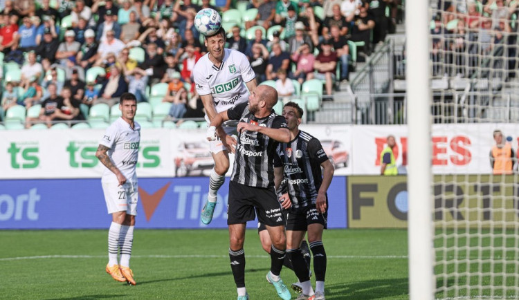 Dynamo prohrálo v Karviné a o ligovou příslušnost se popere s Táborskem.