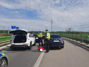 Dálniční policie zadržela u Českých Budějovic řidiče, který je v databázi mezinárodně hledaných osob