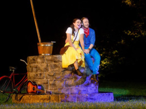 Jihočeské divadlo startuje svou letní sezónu před Otáčivým hledištěm v Českém Krumlově