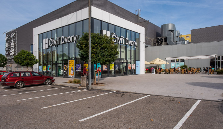 O moderní bydlení ve Čtyřech Dvorech je velký zájem, polovina z více než 200 bytů je již prodaná