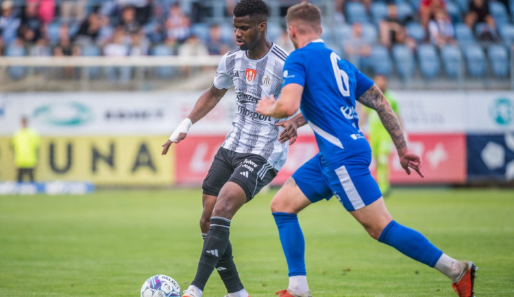 Fotbalisté Českých Budějovic remizovali v Táboře 1:1 a udrželi se v první