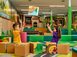 Populární liberecké CENTRUM BABYLON si připravilo pro své hosty speciální letní nabídku ubytování i pořádnou porci rodinné zábavy