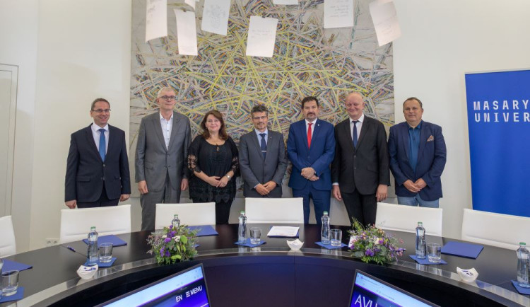 Jihočeská univerzita se připojuje k Asociaci výzkumných univerzit České republiky