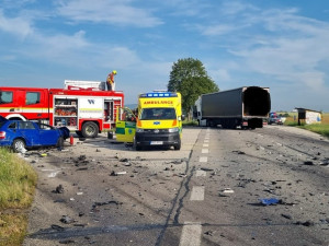 Vážná dopravní nehoda u Libějovic. Řidič osobního auta zemřel