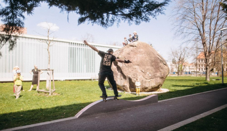 Závody, koncerty, výstavy a mezinárodní diskuze. V Budějovicích začíná nový festival Skateholders fórum