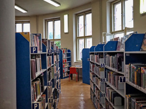 Táborská knihovna se přesunula na náměstí a po dvou měsících se opět otevírá čtenářům