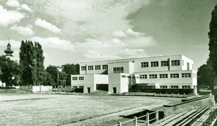 DRBNA HISTORIČKA: Závod míru sledovalo na Sokolském stadionu 15 tisíc diváků