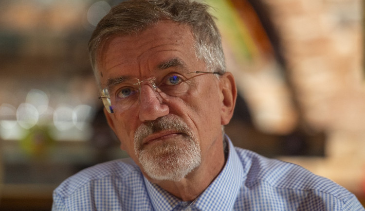 Mezi Patrioty budu jako ryba ve vodě, říká budějovický zastupitel Tomáš Kubín, který nahradí Hlaváčka na postu europoslance