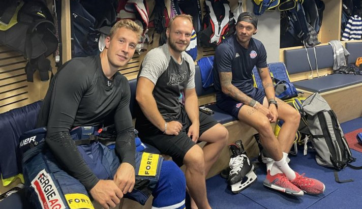 Českobudějovičtí hokejisté začali trénovat na ledě, chybějí Pech nebo Reilly