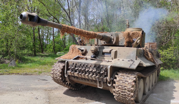 Parta nadšenců postavila funkční maketu tanku Tiger I., vystavují ho v Muzeu na demarkační linii