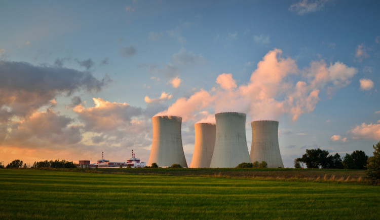 Kvůli zvýšenému chvění turbíny snížila Jaderná elektrárna Temelín dočasně výkon druhého bloku