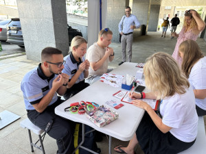 Nemocnice potřebují dárce krve a kostní dřeně, chybí jich tisíce. Chodí raději prodávat plazmu