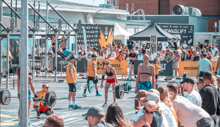 Na střechu IGY Centra se chystají crossfitoví závodníci. Desátý ročník Big Summer Games se blíží