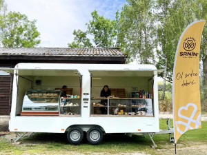 Díky novým pojízdným prodejnám PECiVÁL Na Kolech máte čerstvé pečivo na dosah ruky i u vody