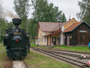 Na jindřichohradeckou úzkokolejku po skoro dvou letech vyjel dnes vlak