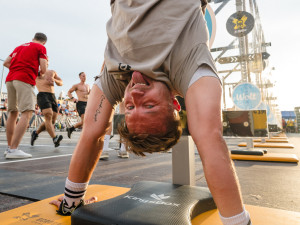 Sportovní akce s oficiální světovou licencí CrossFit Licensed Event propojuje gymnastiku, práci s vlastní váhou, vzpírání, silovou přípravu a kondici. Cílem je zajistit, aby závodníci byli co nejvíce všestranní.