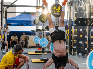 Sportovní akce s oficiální světovou licencí CrossFit Licensed Event propojuje gymnastiku, práci s vlastní váhou, vzpírání, silovou přípravu a kondici. Cílem je zajistit, aby závodníci byli co nejvíce všestranní.