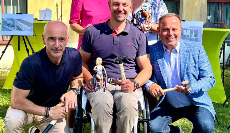 V Prachaticích začala stavba objektu pro lidi, kteří po úrazu skončí na vozíku