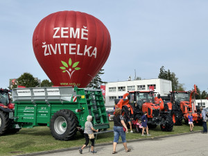 Začala Země živitelka. Navštívil ji premiér Fiala, přijede i prezident Pavel