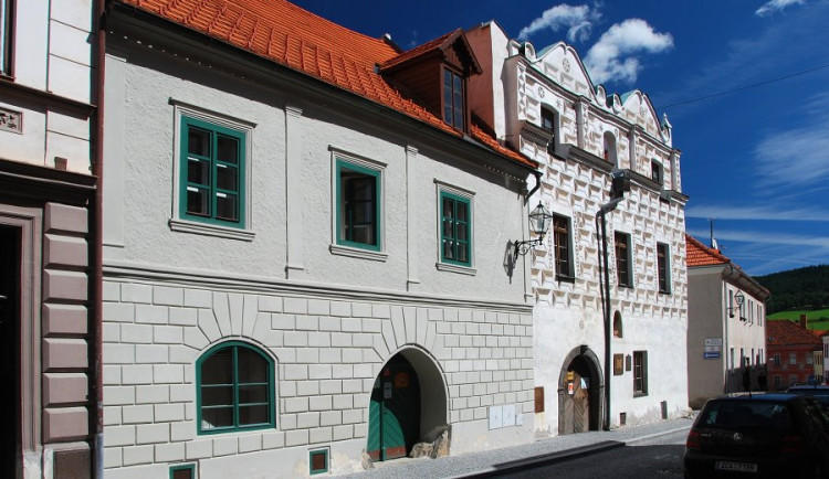 Prachatice našly zhotovitele nové knihovny. Hotová bude v roce 2026 a stát bude téměř 200 milionů korun.