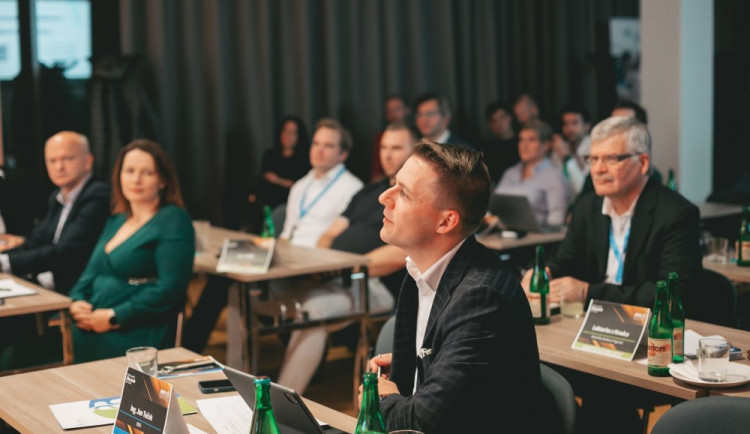 Poslední příležitost přetavit své nápady v úspěšné podnikání v soutěži JihoCzech