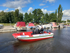 Vybavení městské policie se rozšířilo o motorový člun, dohlížet na pořádek bude na Vltavě i Malši
